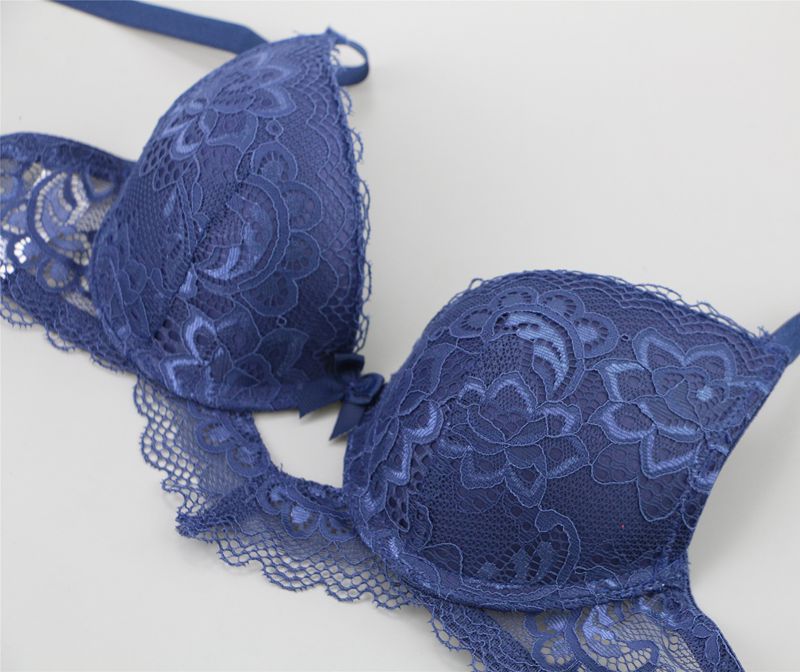 Ensemble de lingerie en dentelle