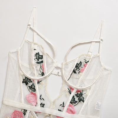 Body blanc avec broderie rose