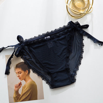 Culotte nouée sur les côtés