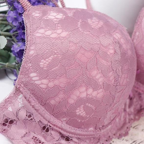 Ensemble de lingerie en dentelle
