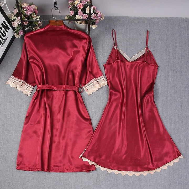 Chemise de nuit avec peignoir