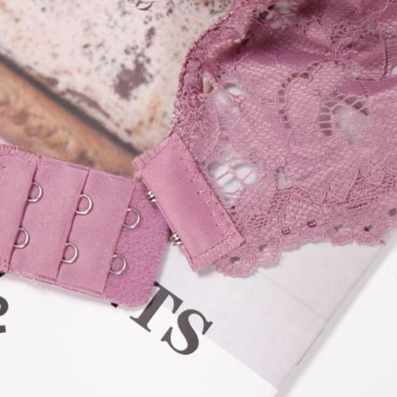 Ensemble de lingerie en dentelle