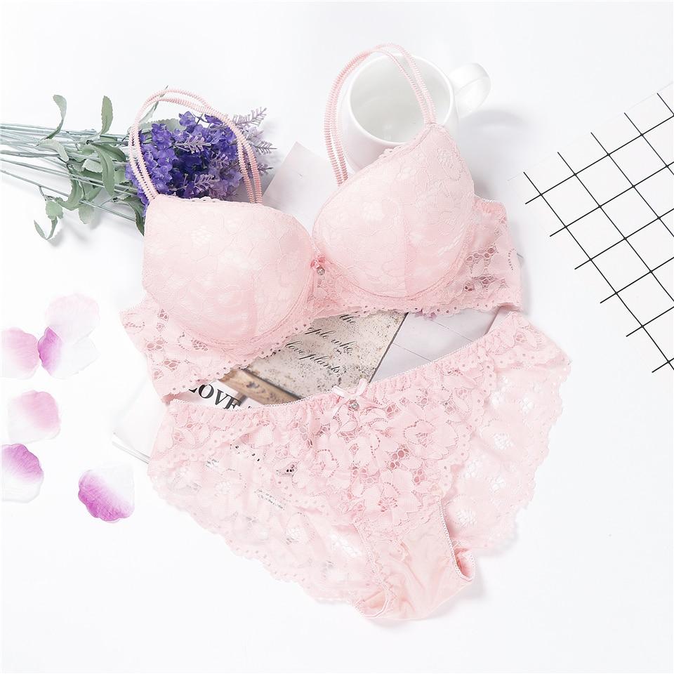 Ensemble de lingerie en dentelle
