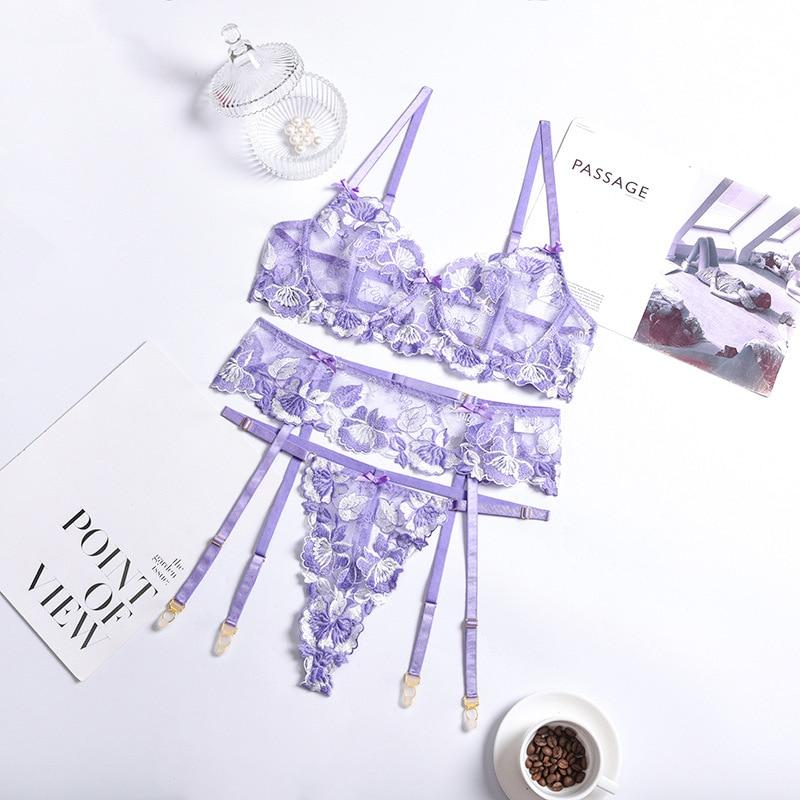 Ensemble lingerie de soirée en dentelle