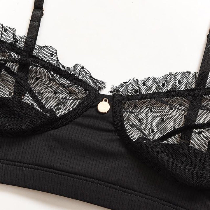 Ensemble de dentelle