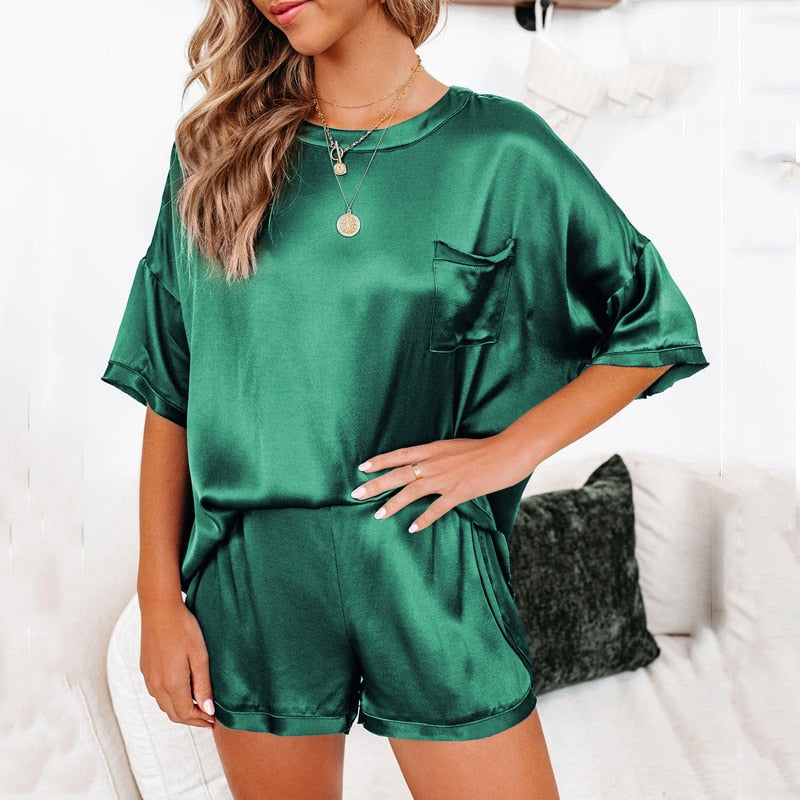 Pyjama ample 2 pièces en satin