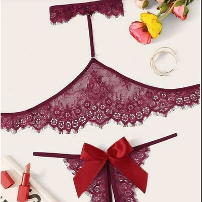Un ensemble de sous-vêtements en dentelle