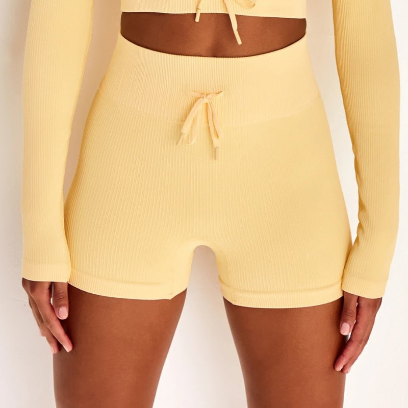 Short de sport taille haute