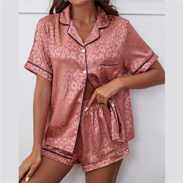 Pyjama 2 pièces en satin à motif tacheté
