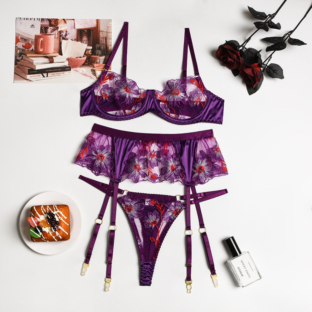 Ensemble de lingerie 3 pièces en dentelle avec broderie florale