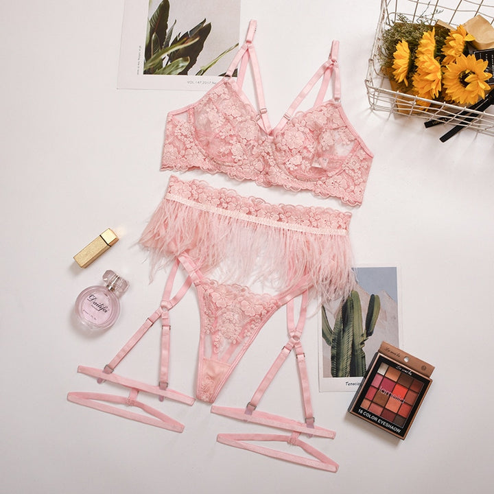 Ensemble de lingerie 3 pièces à volants et rayures