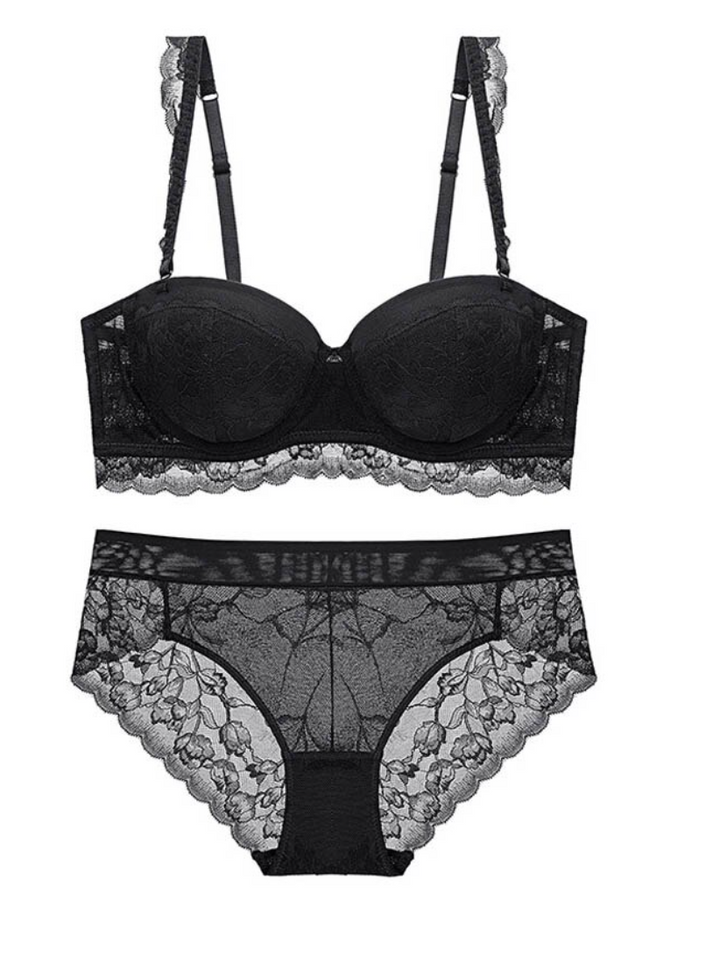 ENSEMBLE DE DENTELLE