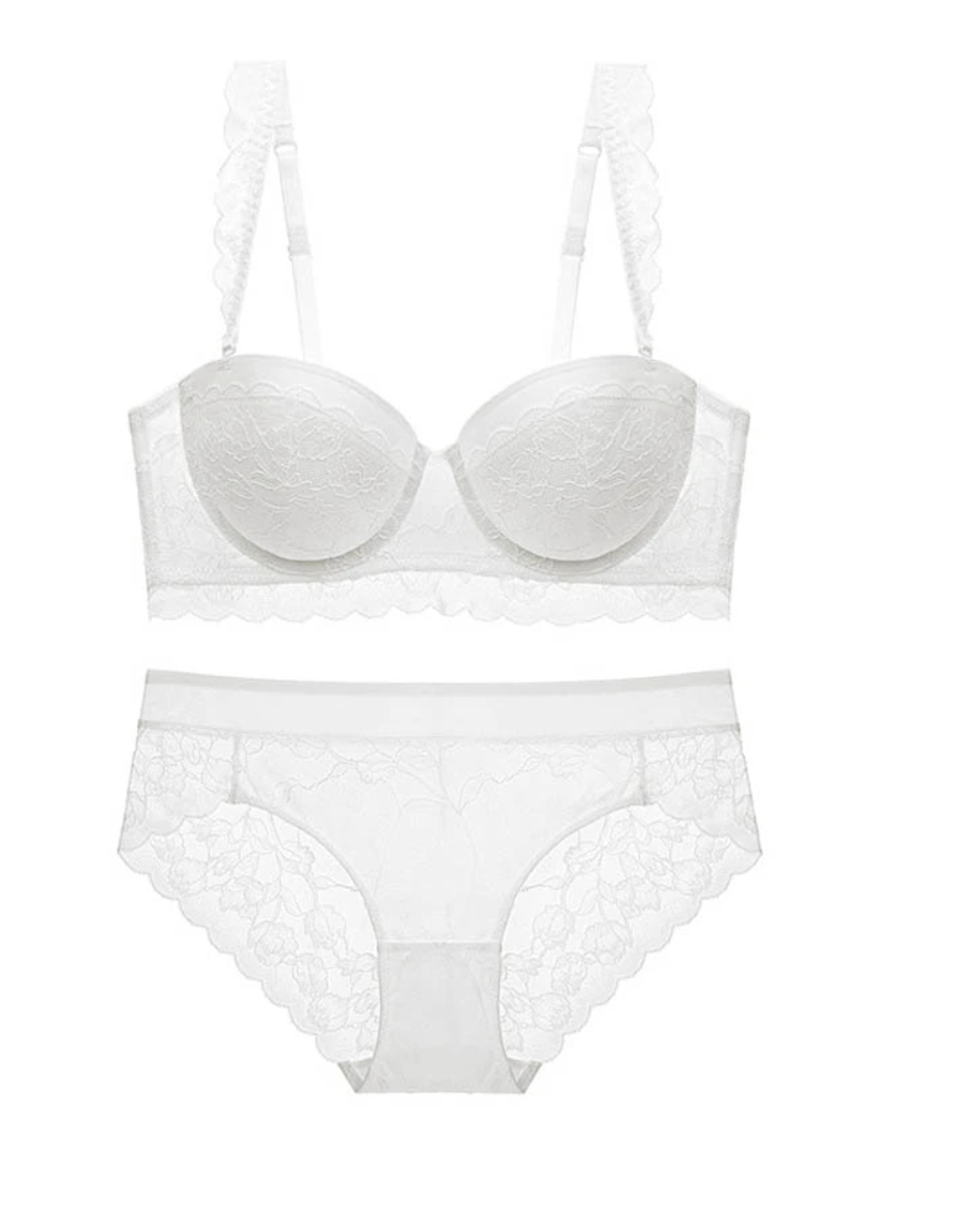 ENSEMBLE DE DENTELLE